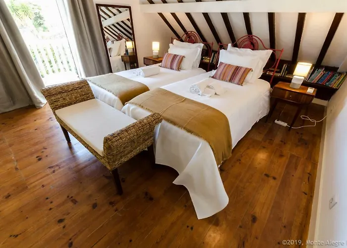 Casa Do Tamariz, XIX Century Beach House